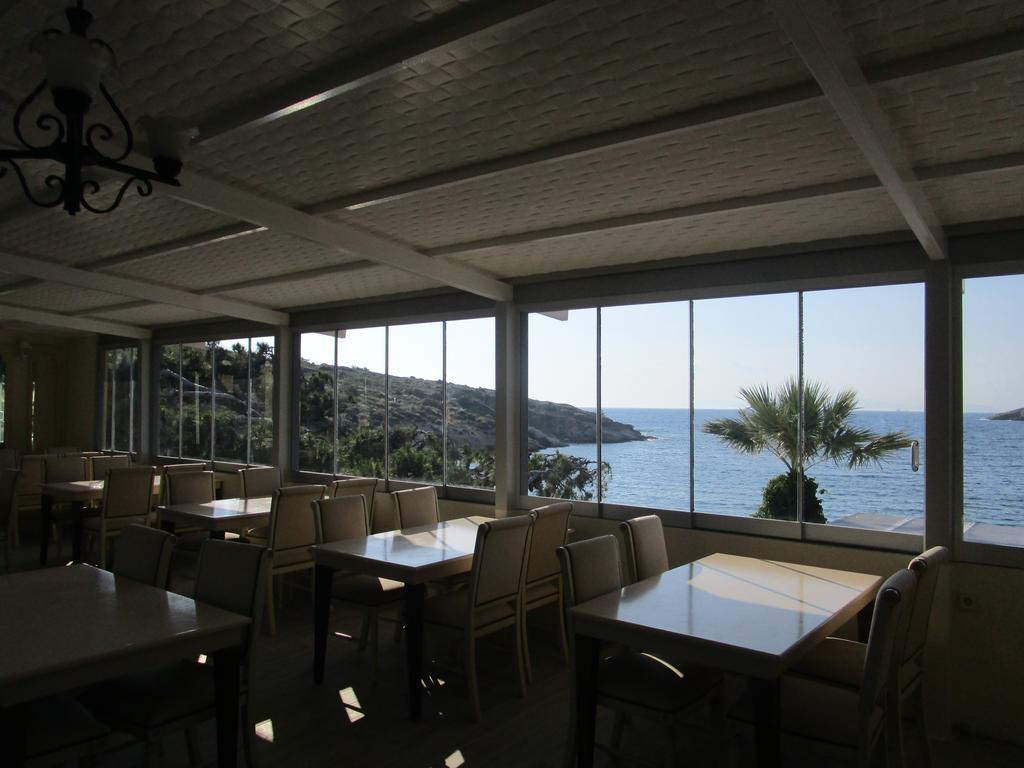 Club Mackerel Holiday Village Foça Eksteriør bilde