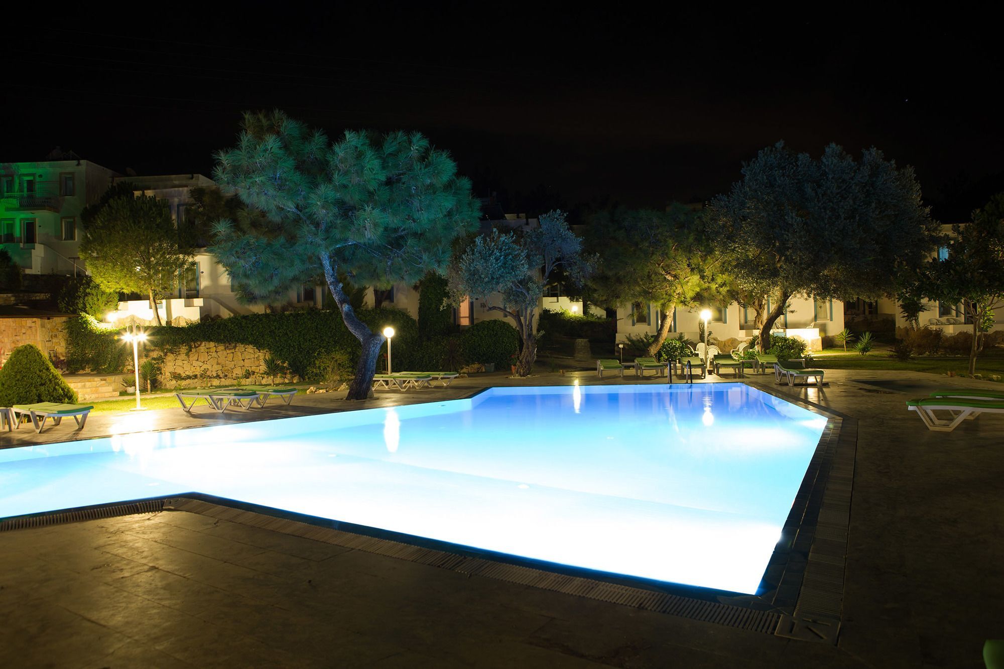 Club Mackerel Holiday Village Foça Eksteriør bilde